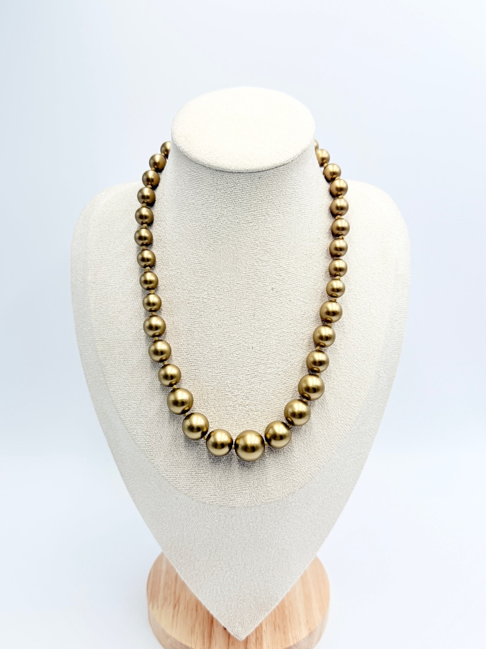 Vintage Gold Tone Graduated Faux Pearl Bead Necklace with Decorative Box Clasp